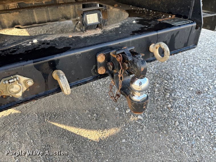 image for item EV3229 2019 Ford F550 bucket truck