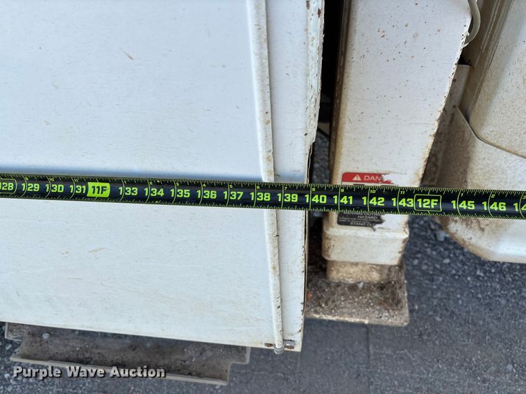 image for item EV3229 2019 Ford F550 bucket truck