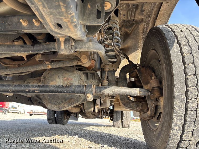 image for item EV3229 2019 Ford F550 bucket truck