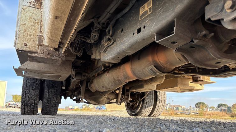 image for item EV3229 2019 Ford F550 bucket truck