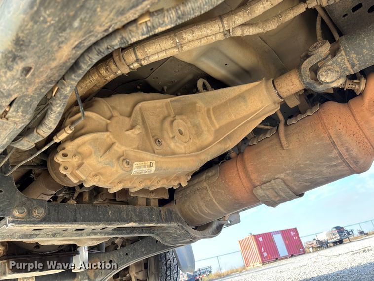 image for item EV3229 2019 Ford F550 bucket truck