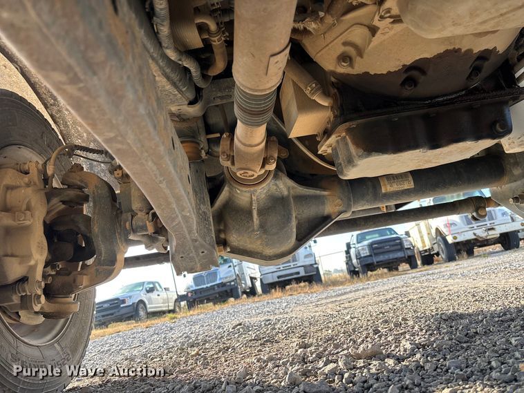 image for item EV3229 2019 Ford F550 bucket truck