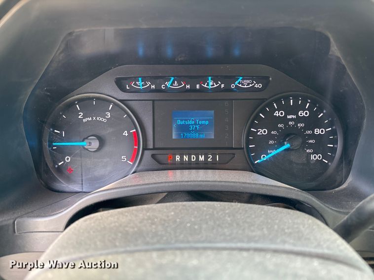 image for item EV3229 2019 Ford F550 bucket truck