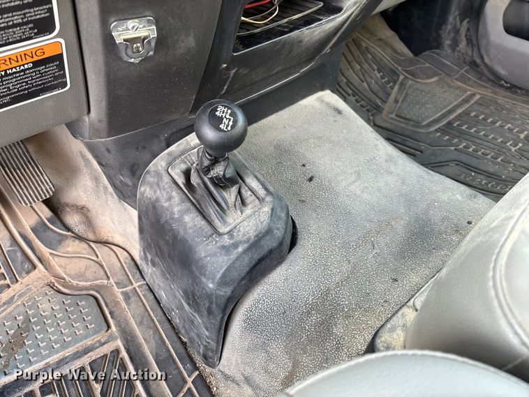 image for item EV3229 2019 Ford F550 bucket truck