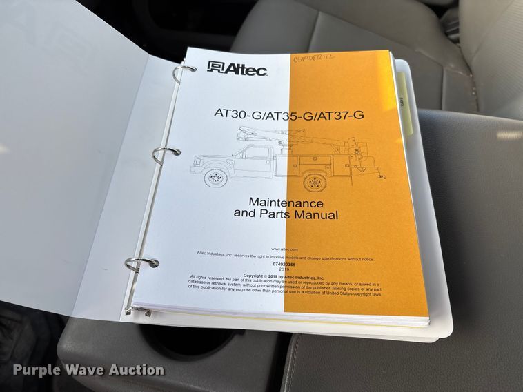 image for item EV3229 2019 Ford F550 bucket truck