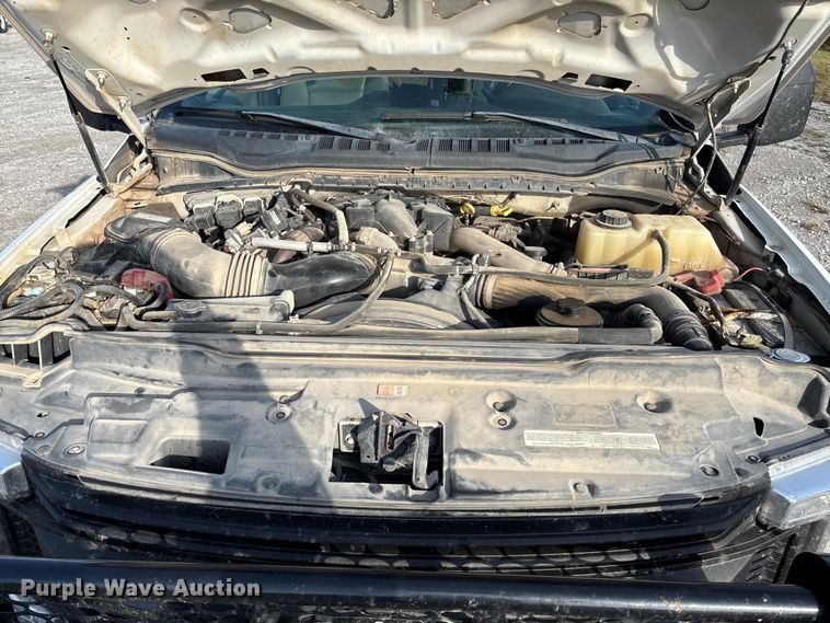 image for item EV3229 2019 Ford F550 bucket truck