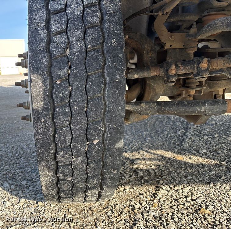 image for item EV3229 2019 Ford F550 bucket truck