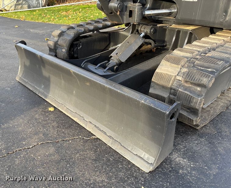 image for item EV3262 2023 Bobcat E60 mini excavator