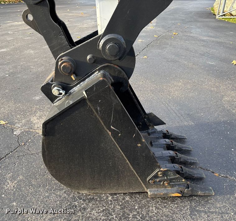 image for item EV3262 2023 Bobcat E60 mini excavator