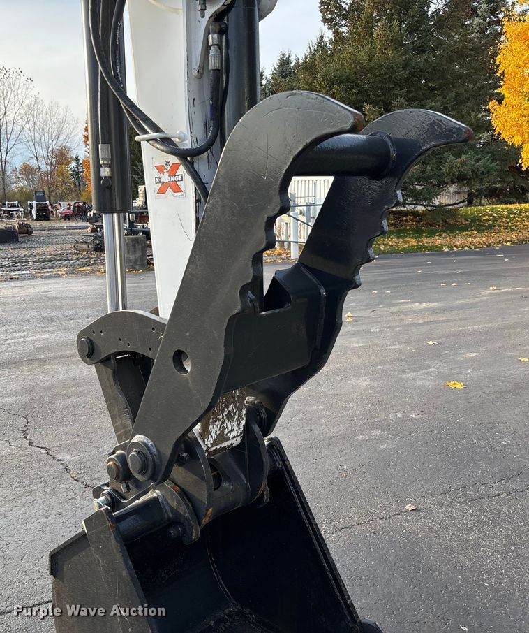 image for item EV3262 2023 Bobcat E60 mini excavator