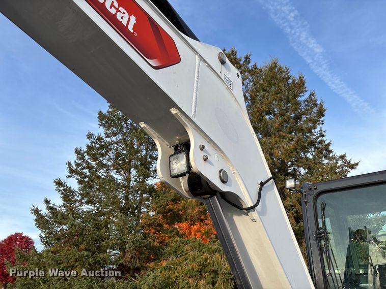 image for item EV3262 2023 Bobcat E60 mini excavator