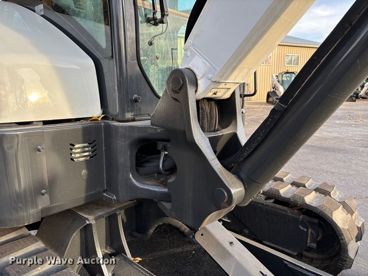 image for item EV3262 2023 Bobcat E60 mini excavator
