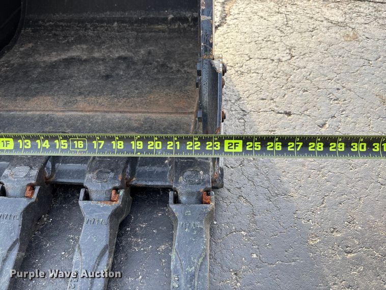 image for item EV3262 2023 Bobcat E60 mini excavator