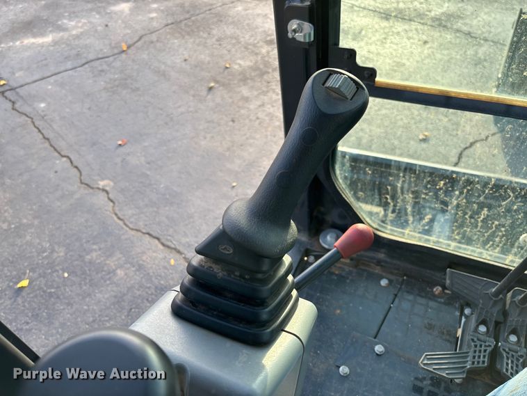 image for item EV3262 2023 Bobcat E60 mini excavator