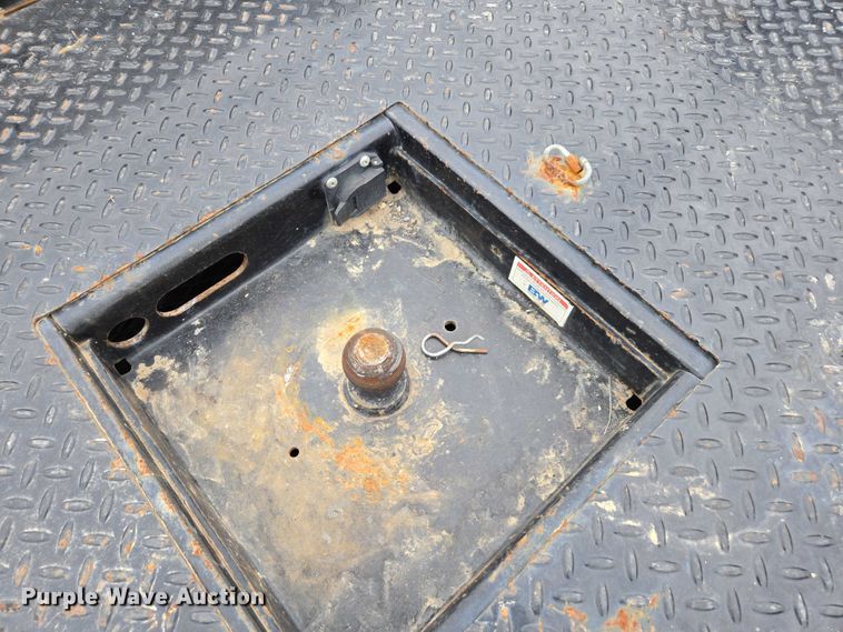 image for item EV5430 2018 Ford F550 Crew Cab flatbed truck