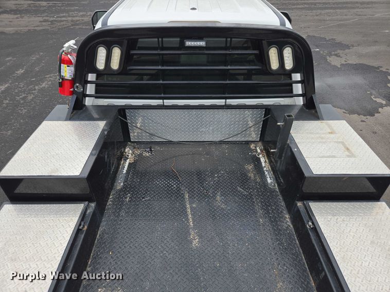 image for item EV5430 2018 Ford F550 Crew Cab flatbed truck
