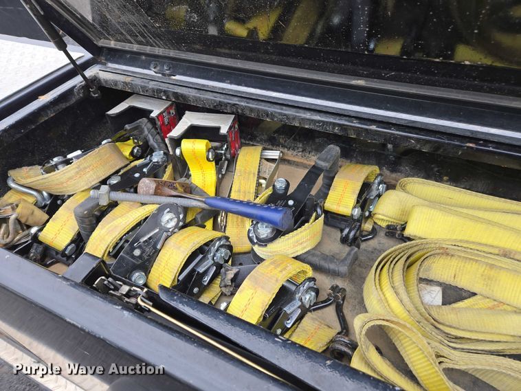 image for item EV5430 2018 Ford F550 Crew Cab flatbed truck