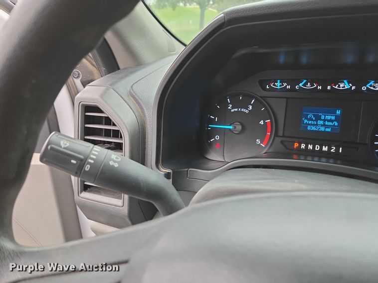 image for item EV5430 2018 Ford F550 Crew Cab flatbed truck