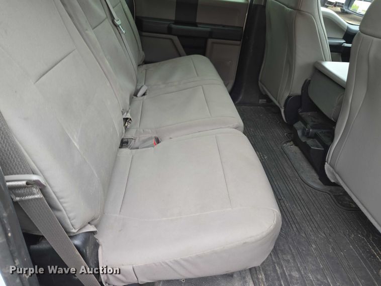 image for item EV5430 2018 Ford F550 Crew Cab flatbed truck