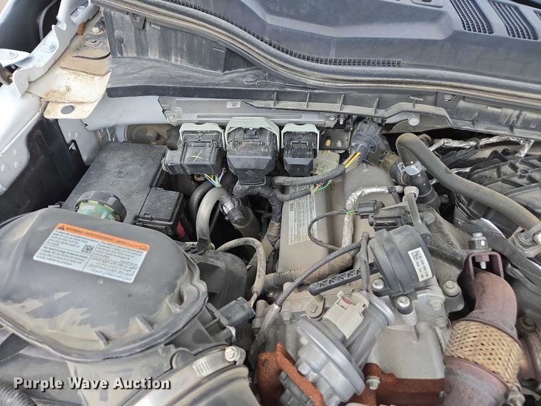 image for item EV5430 2018 Ford F550 Crew Cab flatbed truck