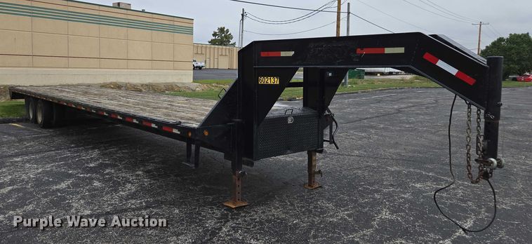image for item EV5431 2013 Maxey flatbed trailer