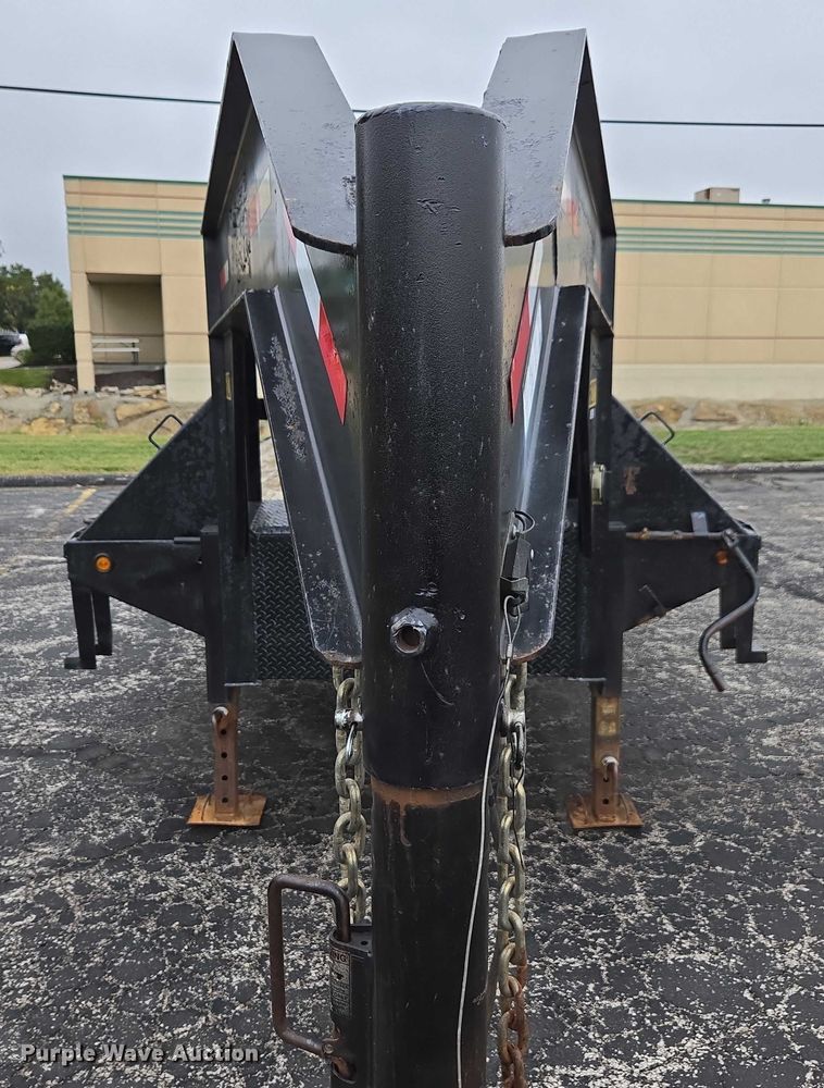 image for item EV5431 2013 Maxey flatbed trailer