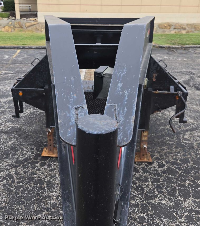 image for item EV5431 2013 Maxey flatbed trailer