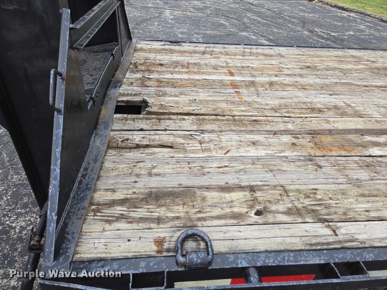 image for item EV5431 2013 Maxey flatbed trailer