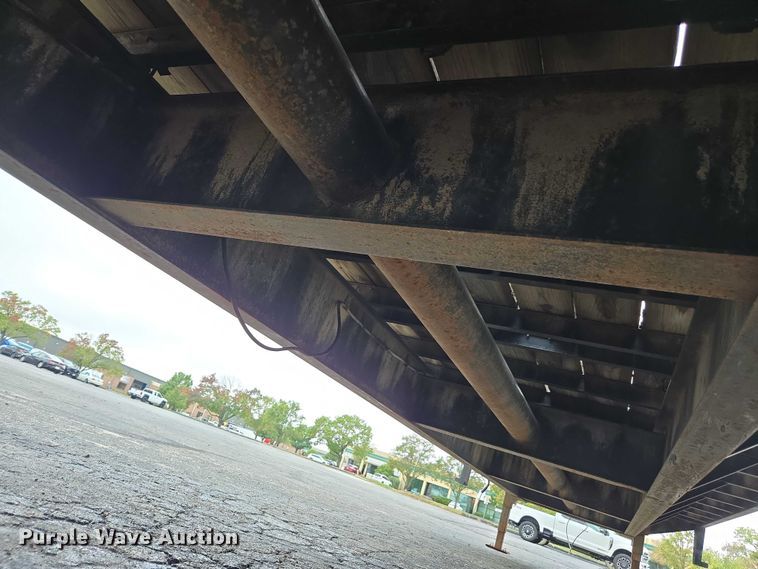 image for item EV5431 2013 Maxey flatbed trailer