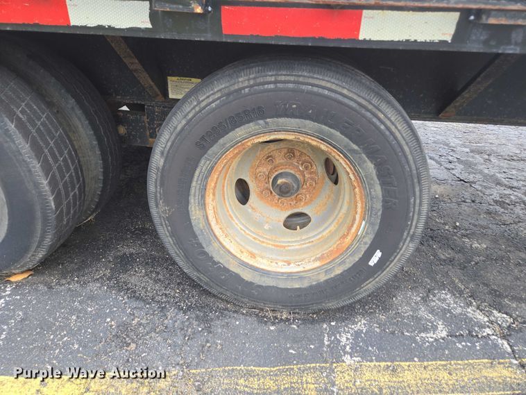 image for item EV5431 2013 Maxey flatbed trailer