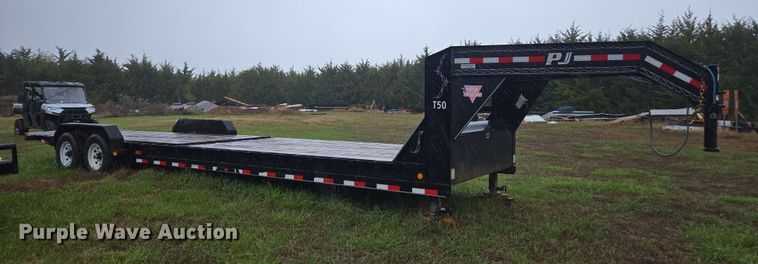 image for item EV5439 2019 PJ tilt deck equipment trailer