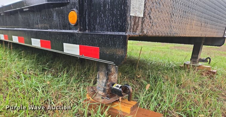 image for item EV5439 2019 PJ tilt deck equipment trailer