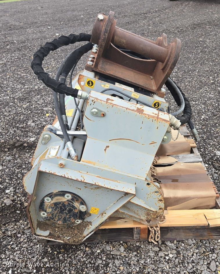 image for item EV5448 FAE DML HY125 excavator mulcher