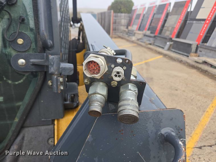 image for item EV5453 2012 John Deere 333D tracked skid steer loader