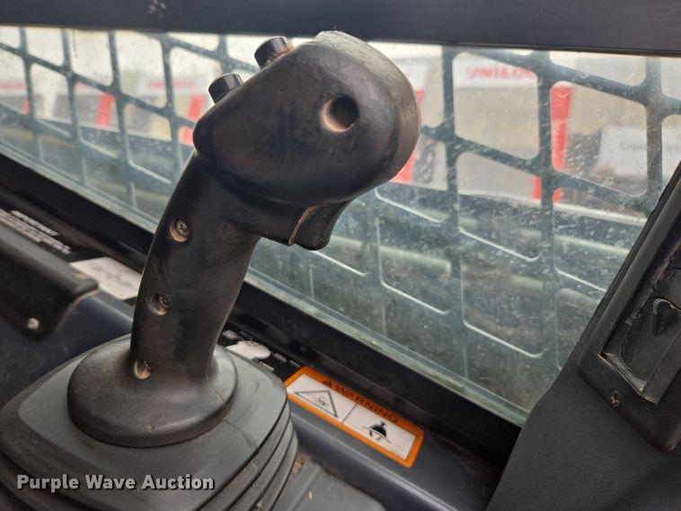 image for item EV5453 2012 John Deere 333D tracked skid steer loader