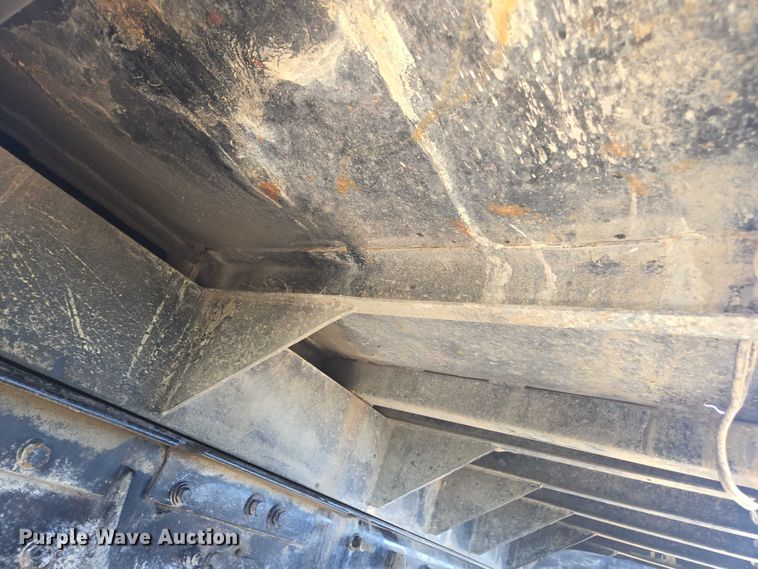 image for item EV5473 2005 Mack CV dump truck