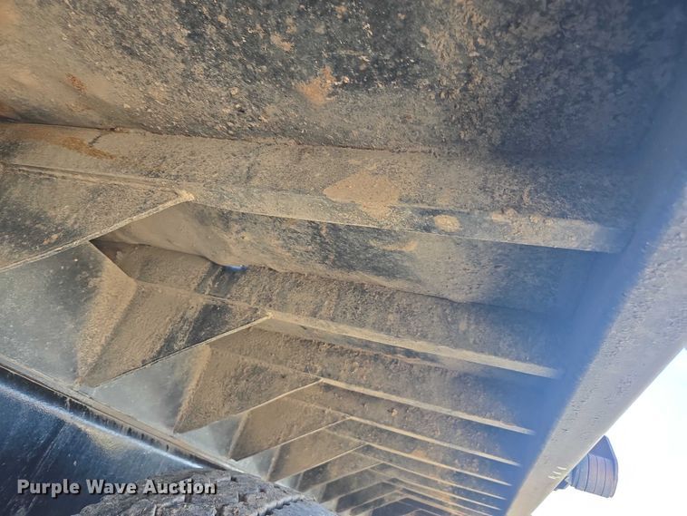 image for item EV5473 2005 Mack CV dump truck