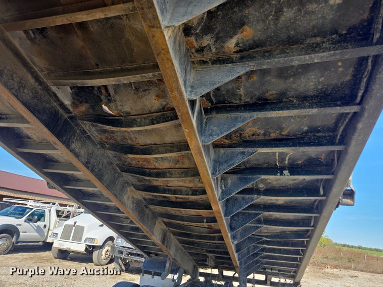 image for item EV5473 2005 Mack CV dump truck