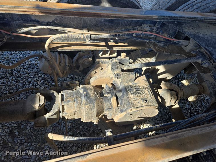 image for item EV5473 2005 Mack CV dump truck