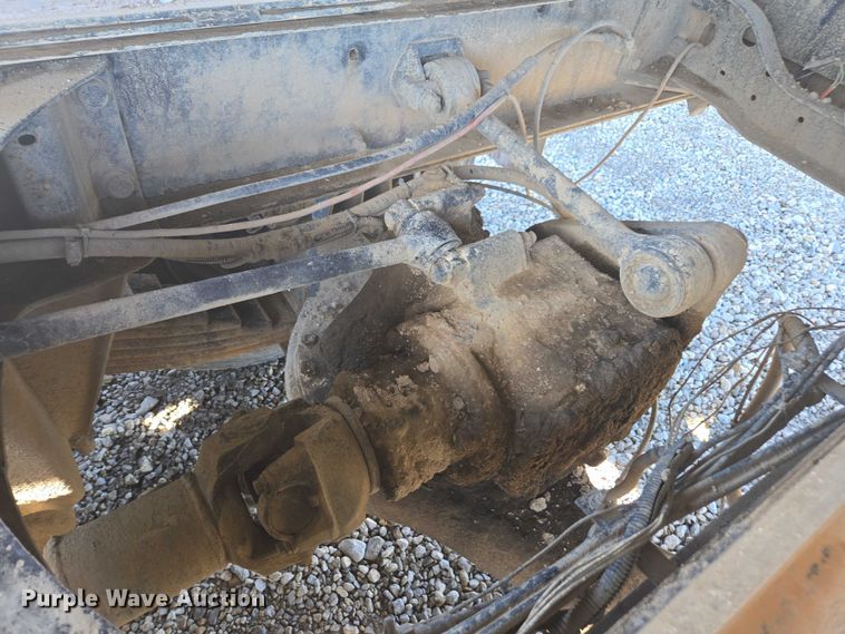 image for item EV5473 2005 Mack CV dump truck