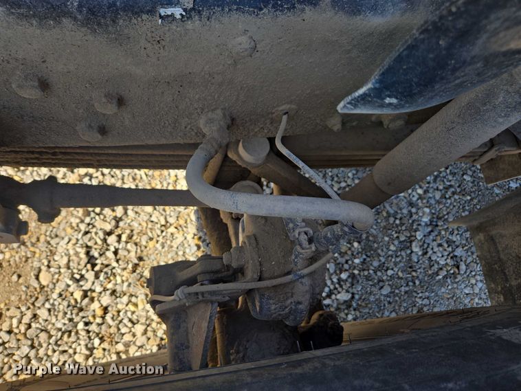 image for item EV5473 2005 Mack CV dump truck