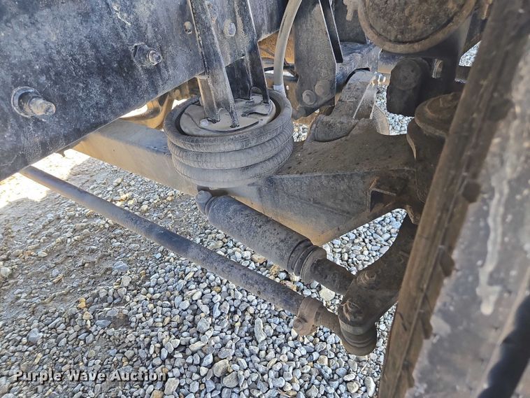 image for item EV5473 2005 Mack CV dump truck