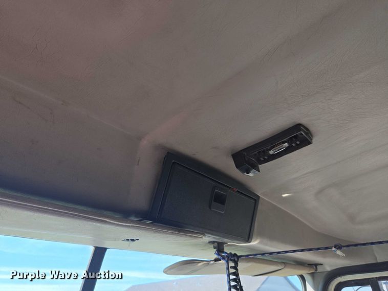 image for item EV5473 2005 Mack CV dump truck