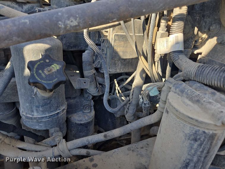 image for item EV5473 2005 Mack CV dump truck