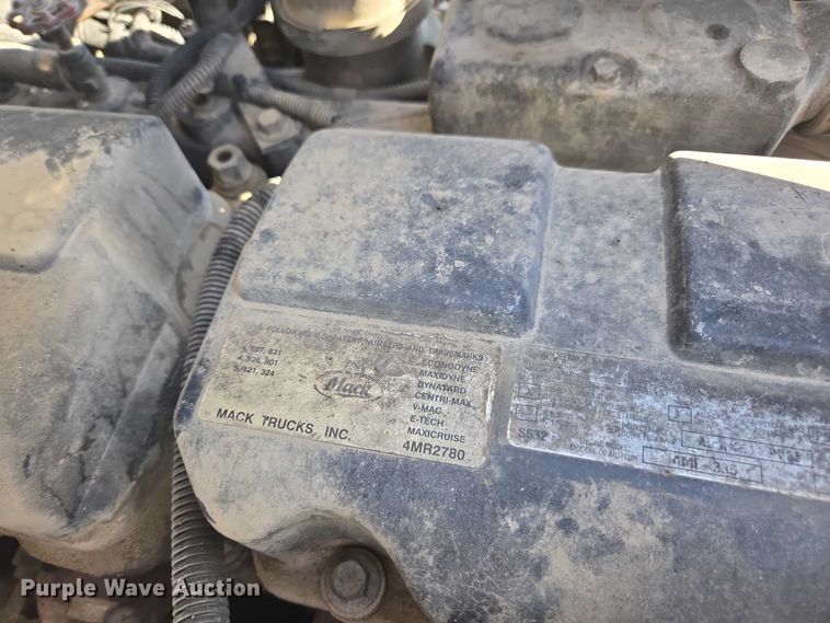 image for item EV5473 2005 Mack CV dump truck