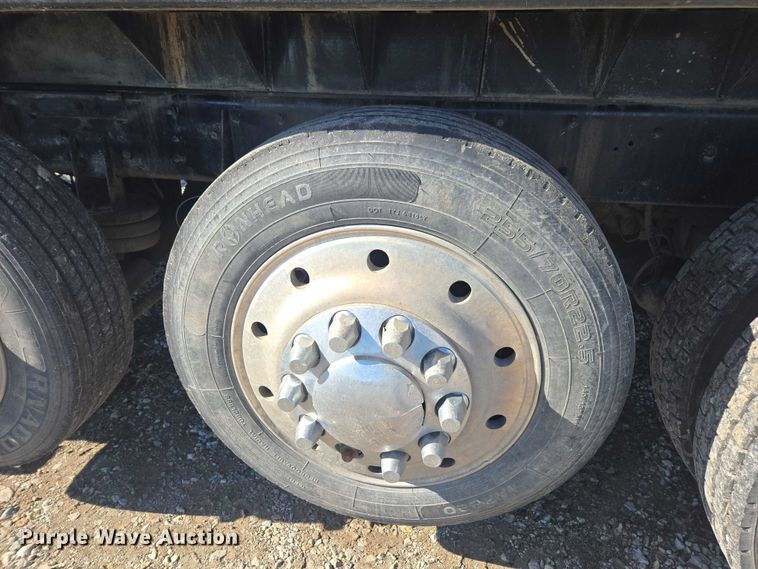 image for item EV5473 2005 Mack CV dump truck