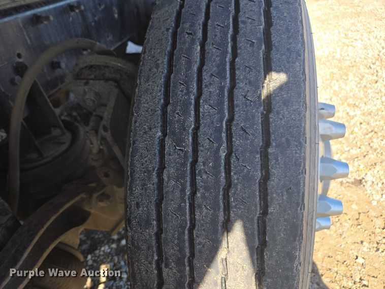 image for item EV5473 2005 Mack CV dump truck