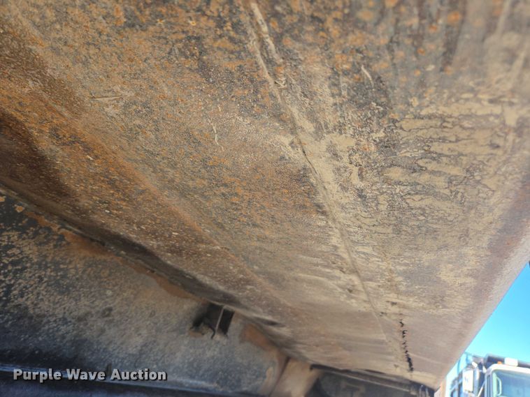 image for item EV5474 2006 International 7400 dump truck