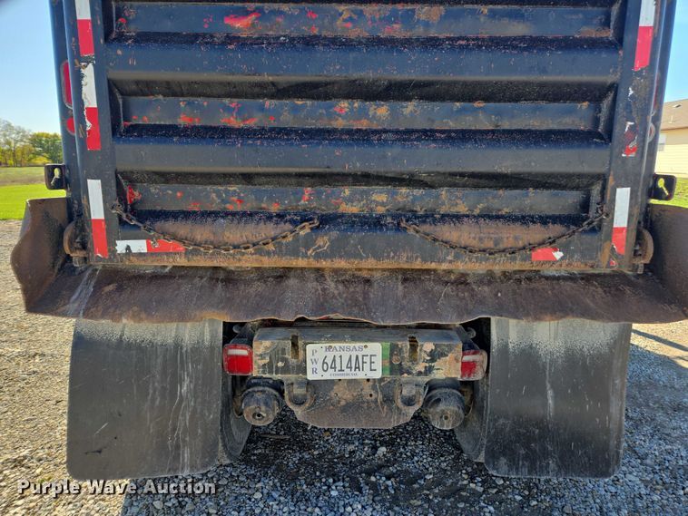 image for item EV5474 2006 International 7400 dump truck