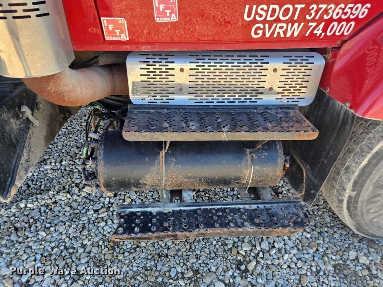 image for item EV5474 2006 International 7400 dump truck